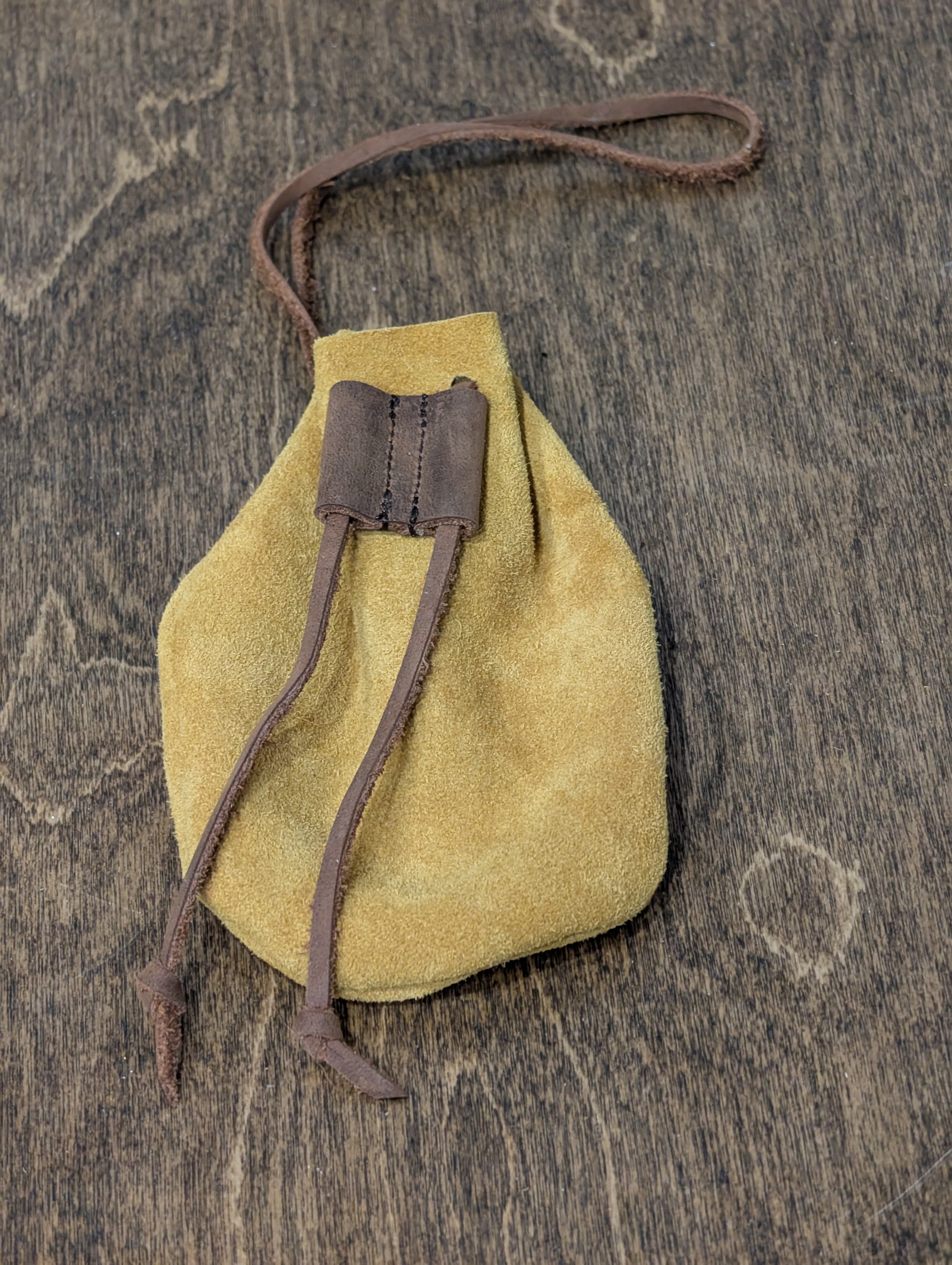 Belt coin pouch