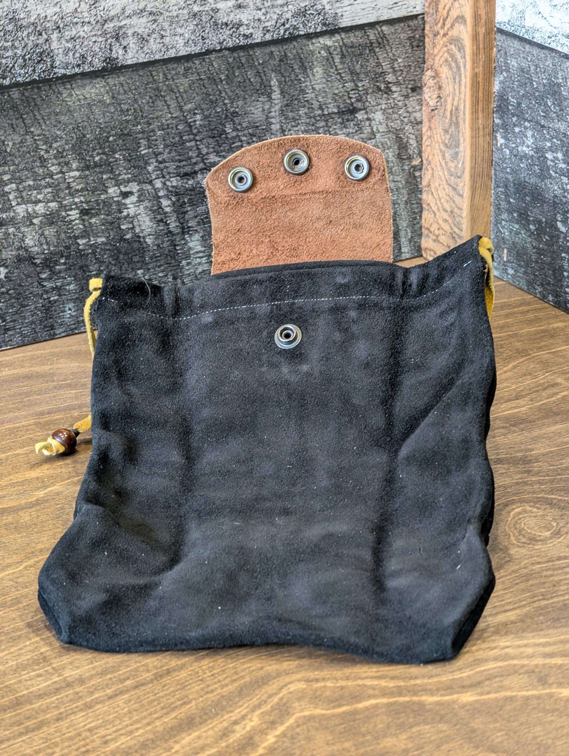 Leather Foragine Bag - The Leather Wizard