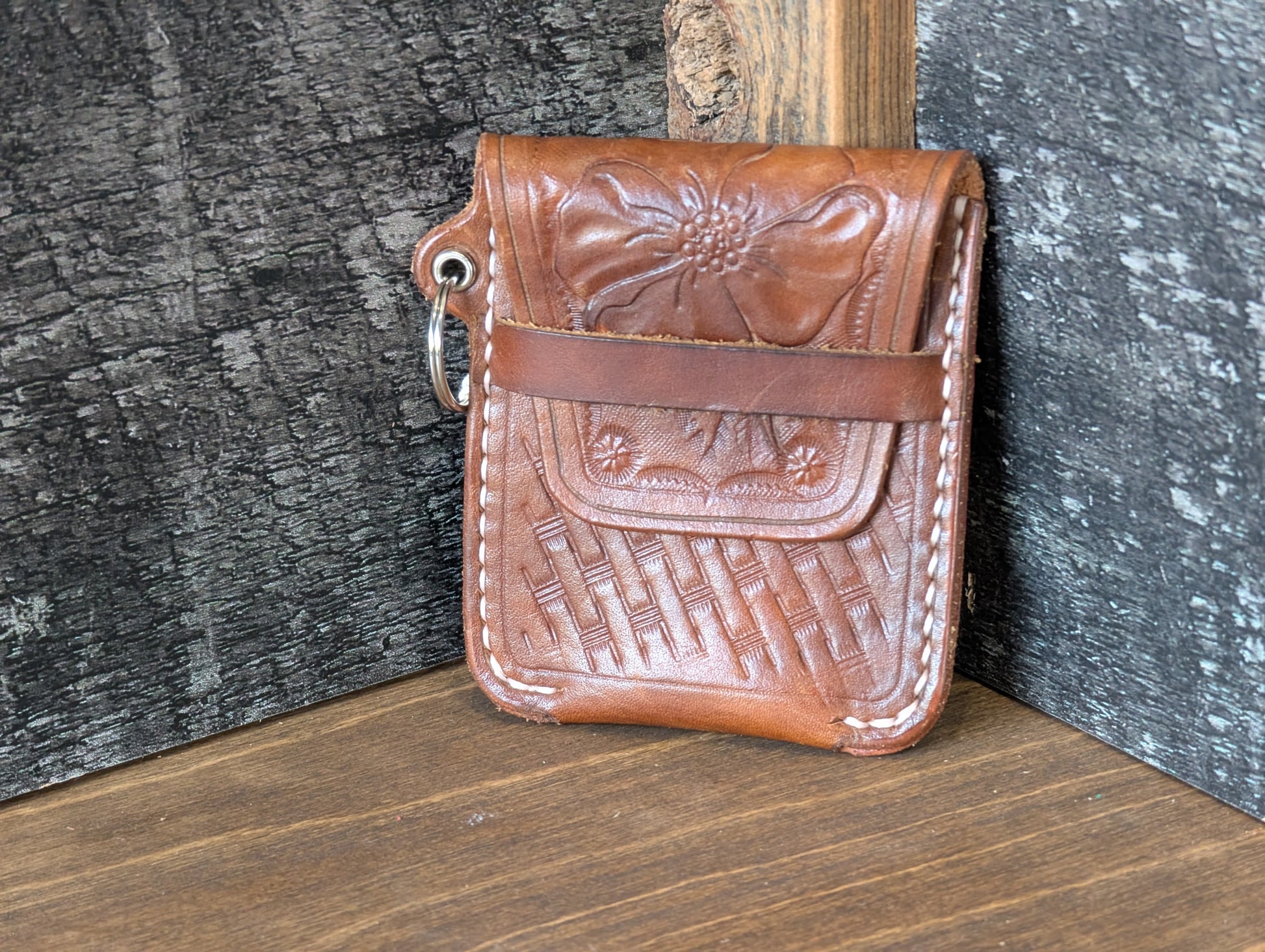 Hunting tag pouch - The Leather Wizard