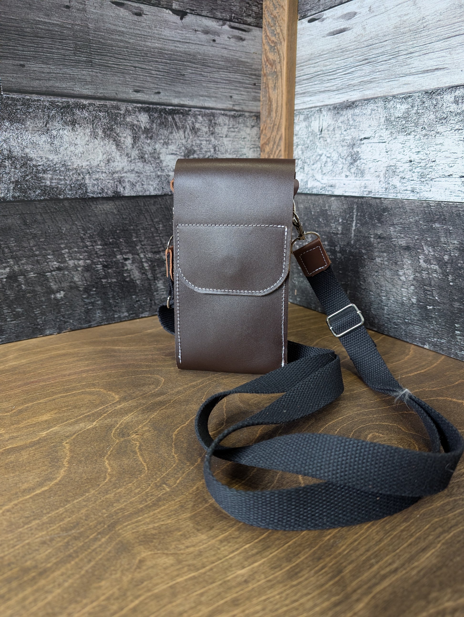 Cross Body Cell Phone Case - The Leather Wizard
