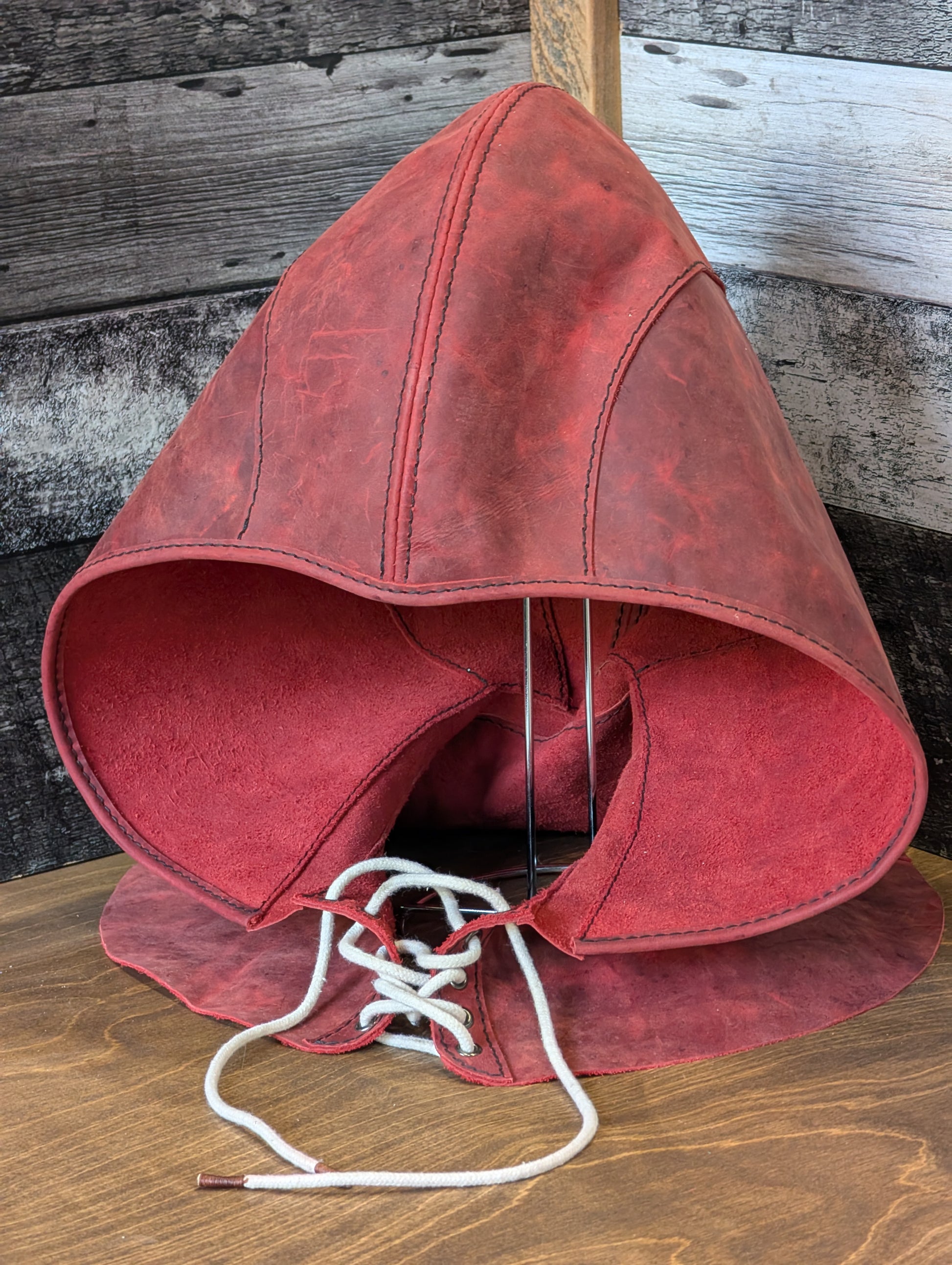 Hood - Assisin's Creed Style - Red