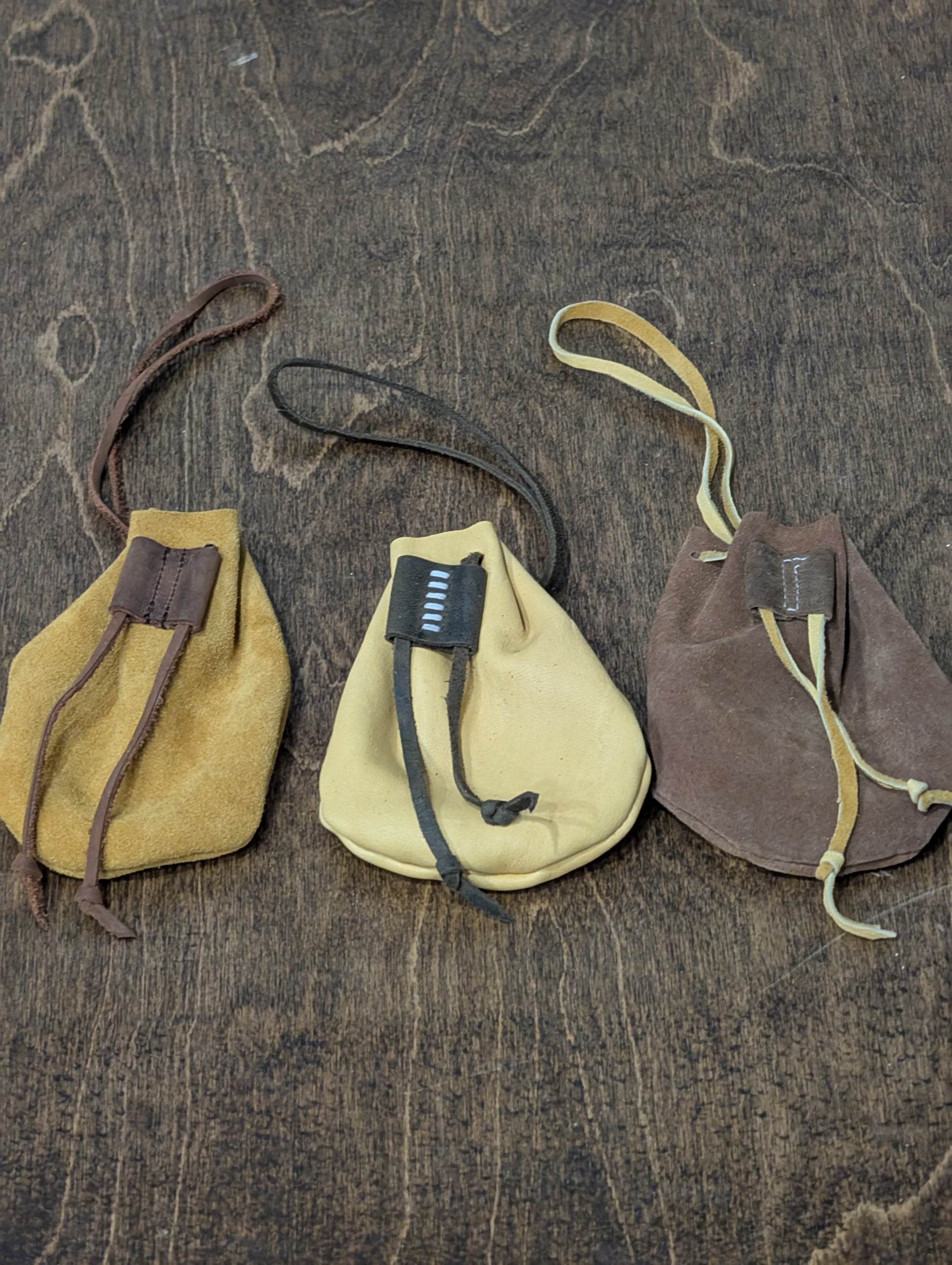 Belt coin pouch