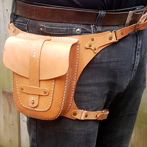 Adventurer's Hip Bag  - The Leather Wizard
